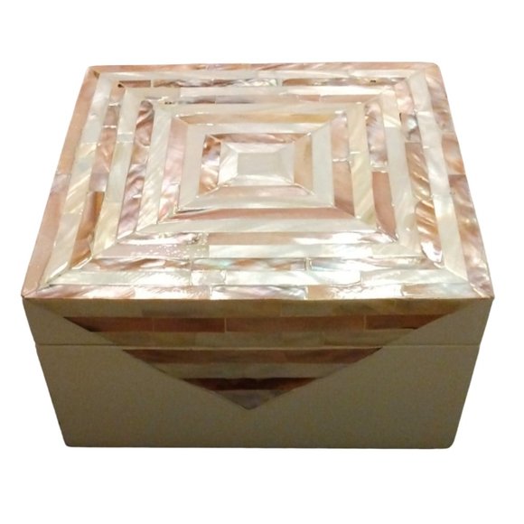 Handmade Natural Mother of Pearl Inlay Decorative Jewelry & Storage Box Decor - Picture 1 of 7